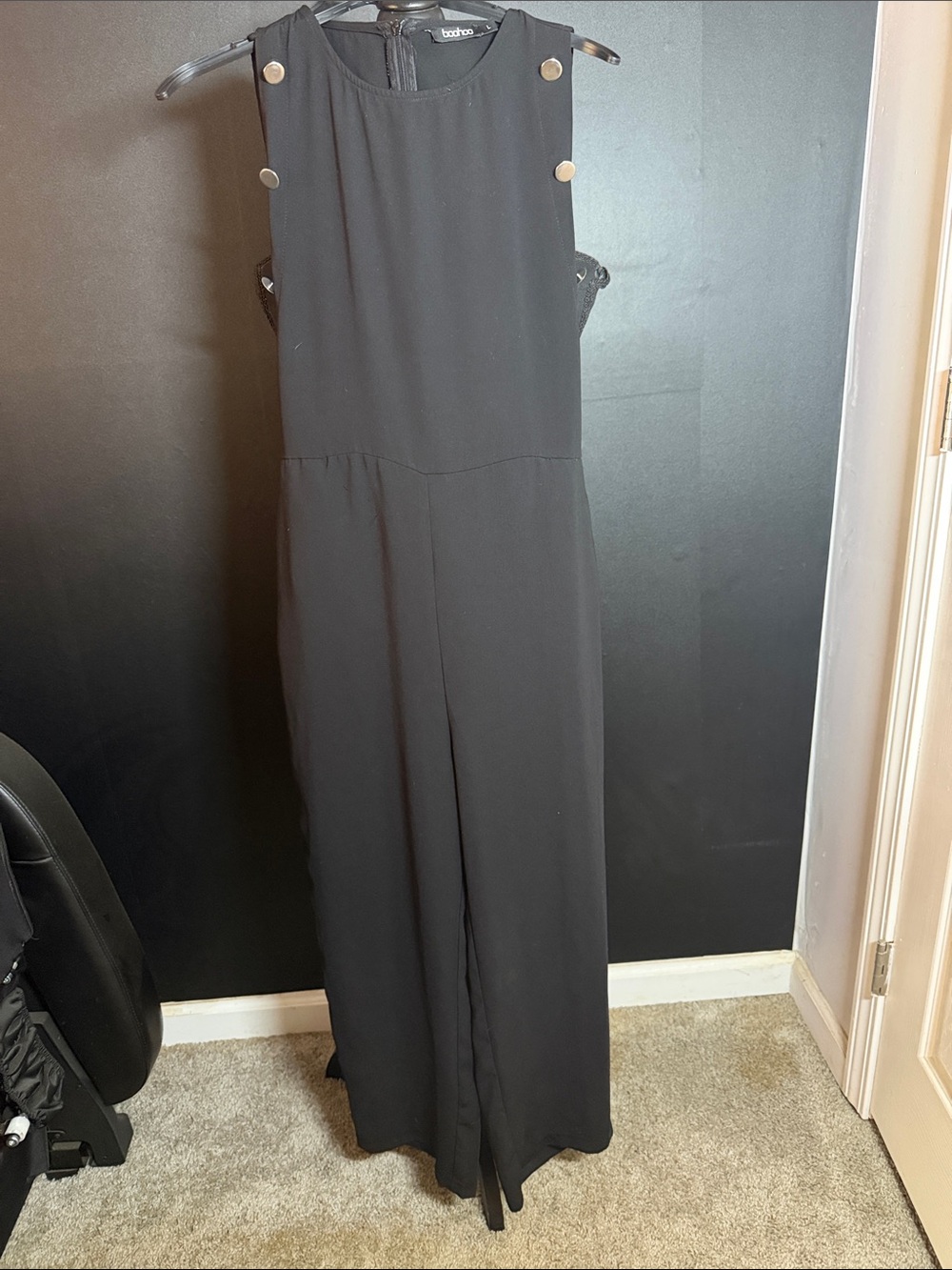 Boohoo Black Sleeveless Wide-Leg Jumpsuit with Gold Buttons Size L